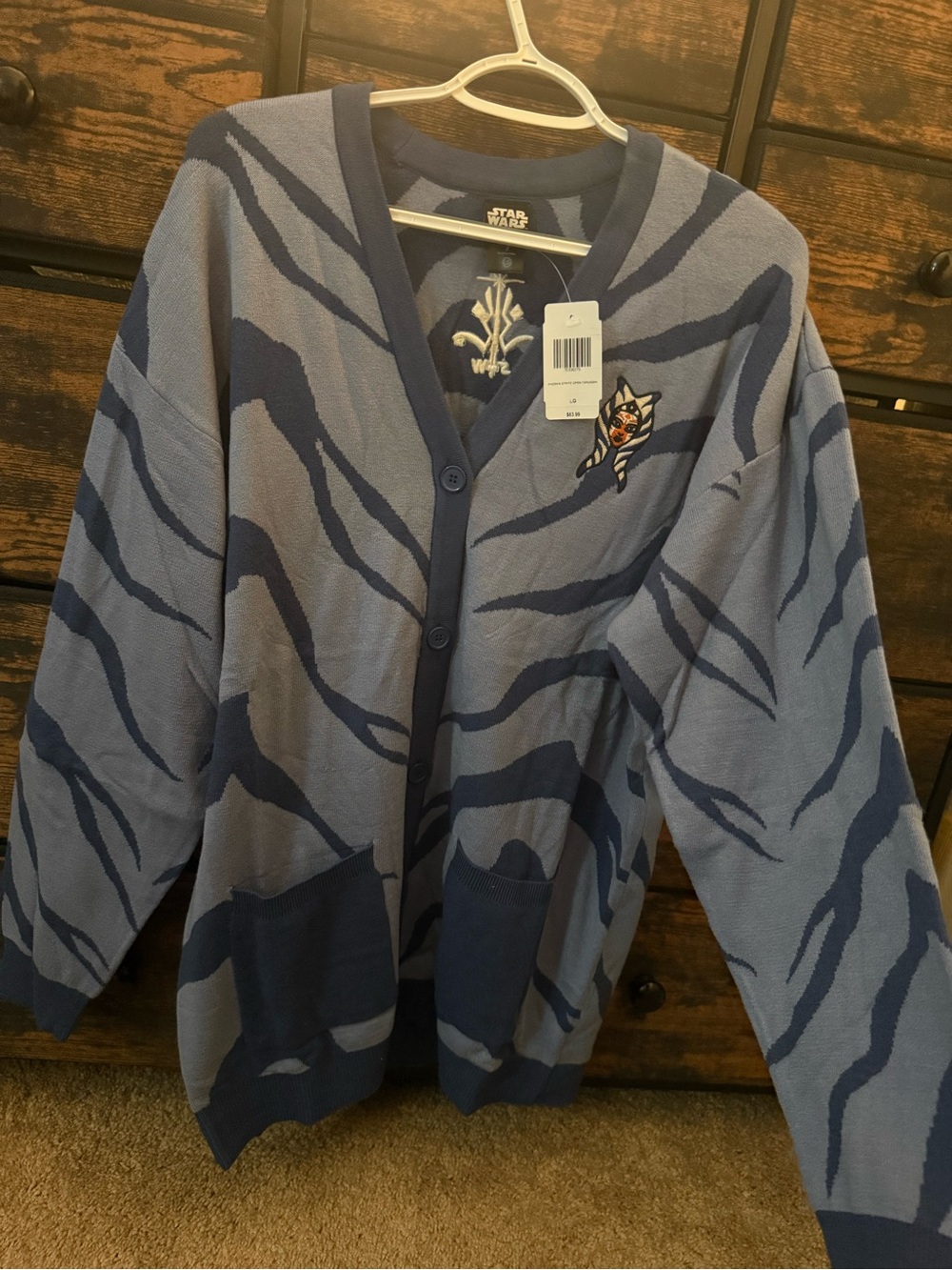 Disney Star Wars Ahsoka Women’s Cardigan Size Large New with Tags